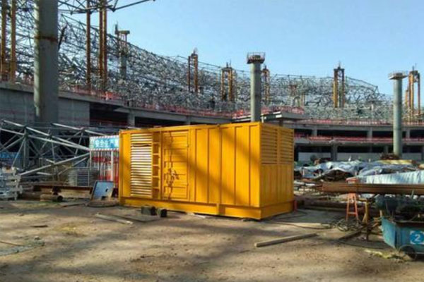 随县发电机出租如何判断空气滤清器是否需要更换？