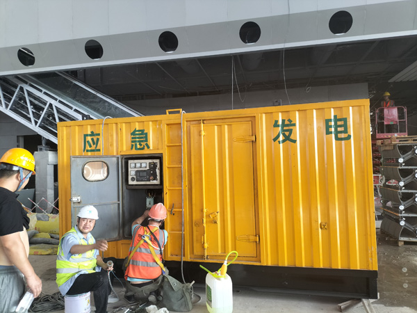 随县怎样判断空气滤清器是否需要更换？