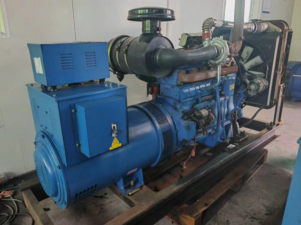 随县100kW柴油发电机组使用多级机油有哪些优缺点？